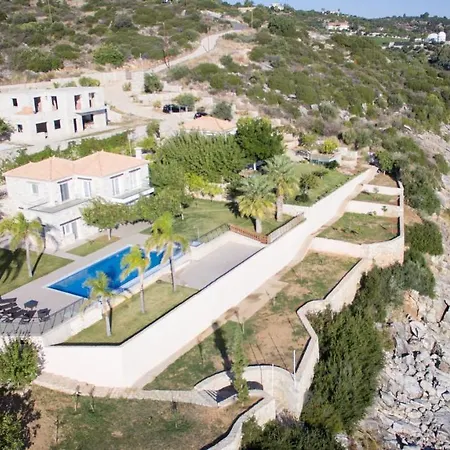 Villa Infinity Blue