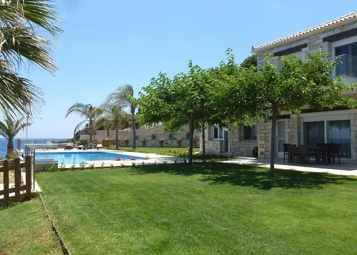 Vila Infinity Blue Koróni